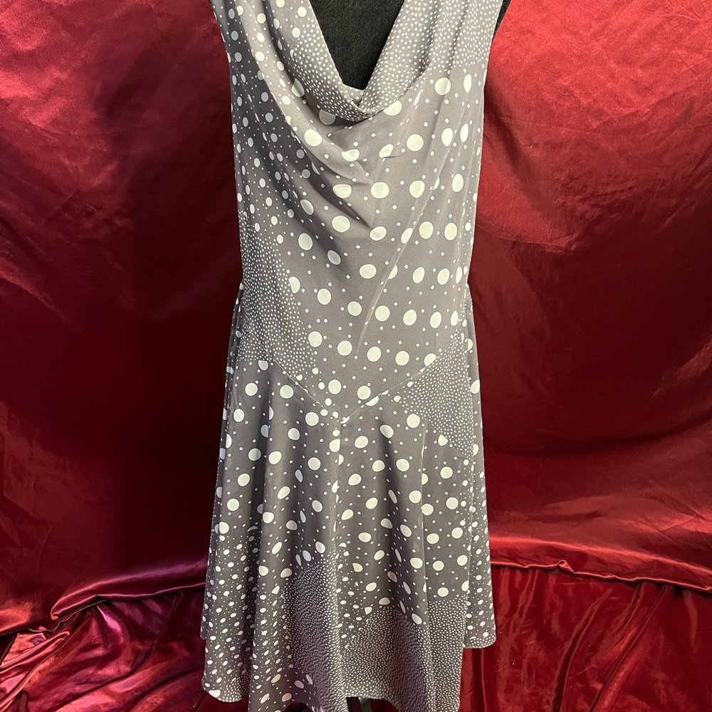Elle - Fit and Flare Sun Dress.
Size - Large